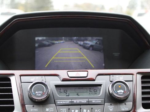 Used 2014 Honda Odyssey EX-L image 25