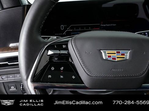 Certified 2025 Cadillac Escalade Sport Platinum image 10