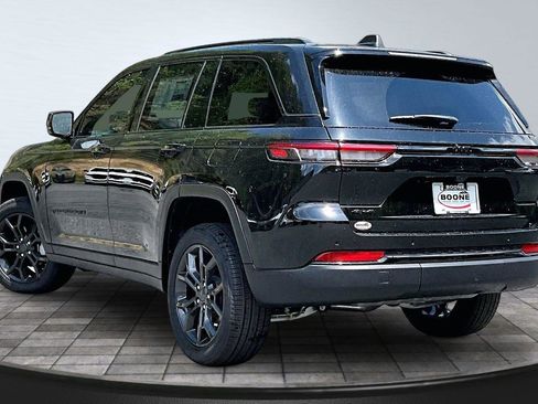 New 2025 Jeep Grand Cherokee Limited AWD/4WD image 3