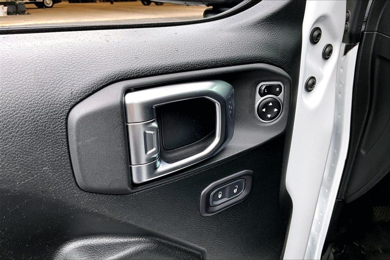 Certified 2019 Jeep Wrangler Unlimited Sport AWD/4WD image 24