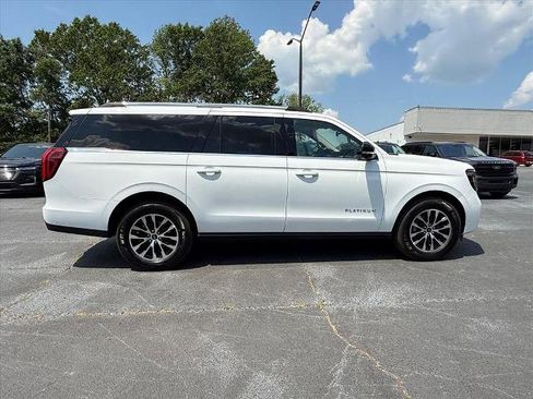 Certified 2025 Ford Expedition Max Platinum AWD/4WD image 3