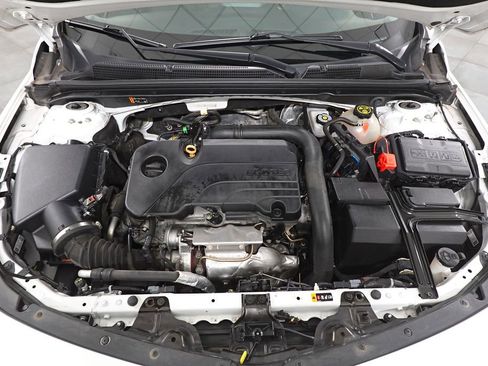 Used 2021 Chevrolet Malibu LT image 31