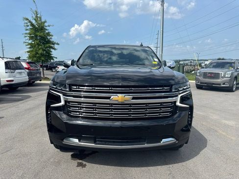 Used 2024 Chevrolet Suburban Premier AWD/4WD image 2