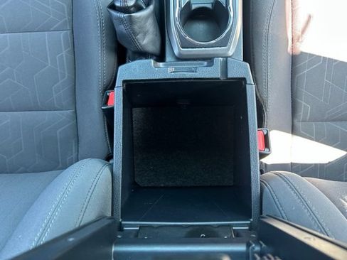 Used 2019 Toyota Tacoma TRD Sport AWD/4WD image 53