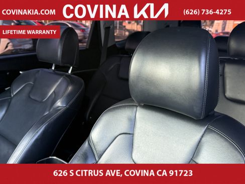 Certified 2022 Kia Telluride S image 16