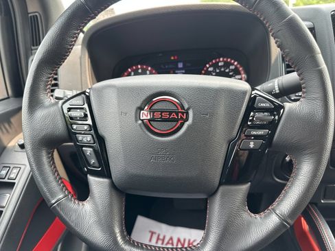 Used 2022 Nissan Frontier PRO-4X w/ Technology Package AWD/4WD image 20
