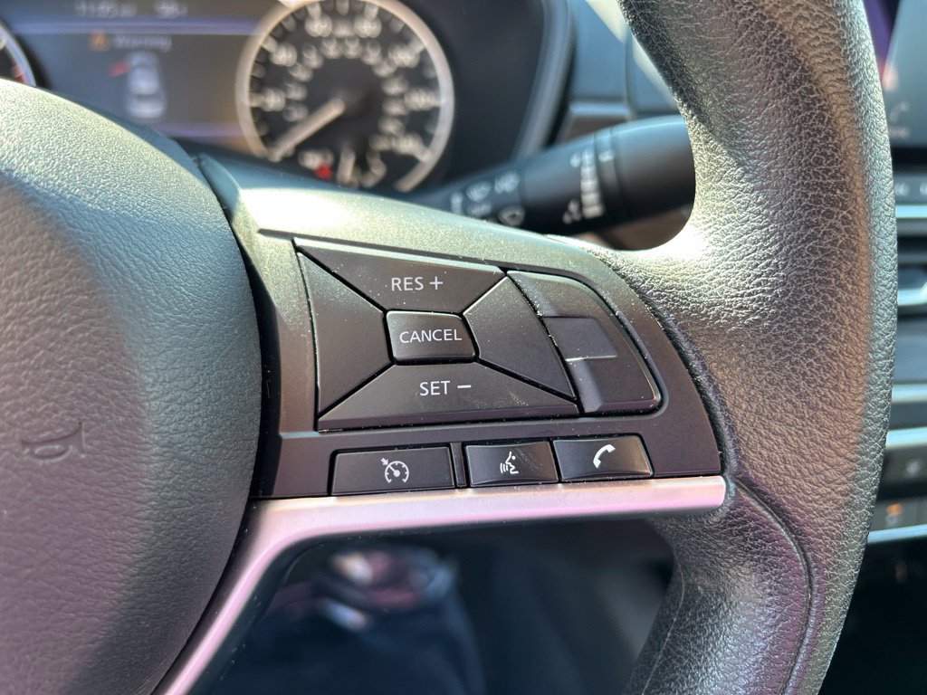 Used 2024 Nissan Altima 2.5 SV FWD image 22