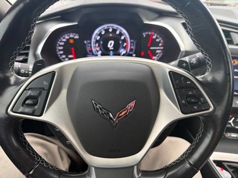 Used 2018 Chevrolet Corvette Stingray Coupe w/ 1LT RWD image 12