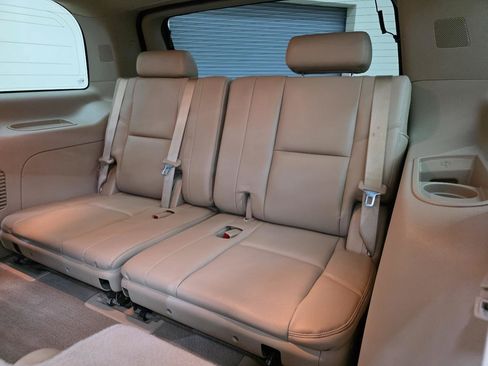 Used 2013 GMC Yukon Denali RWD image 27