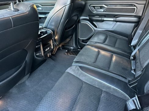 Used 2019 RAM 1500 Laramie image 25