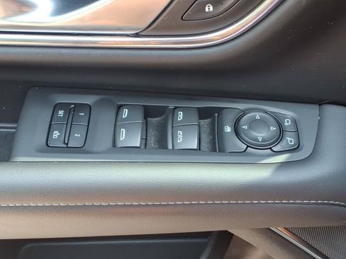 Used 2022 Chevrolet Tahoe LT AWD/4WD image 23