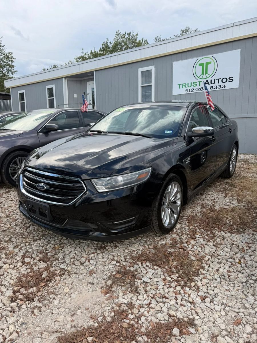 Used 2016 Ford Taurus Limited FWD image 3