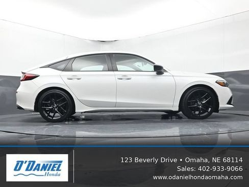 Used 2023 Honda Civic Sport image 13