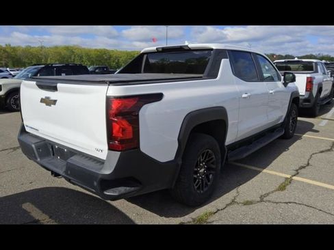 Used 2024 Chevrolet Silverado EV W/T AWD/4WD image 2