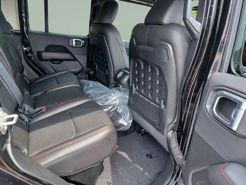 Used 2023 Jeep Gladiator Rubicon w/ LED Lighting Group image 8