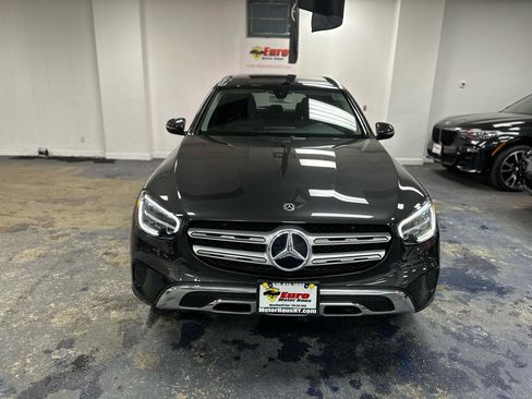 Used 2020 Mercedes-Benz GLC 300 4MATIC image 3
