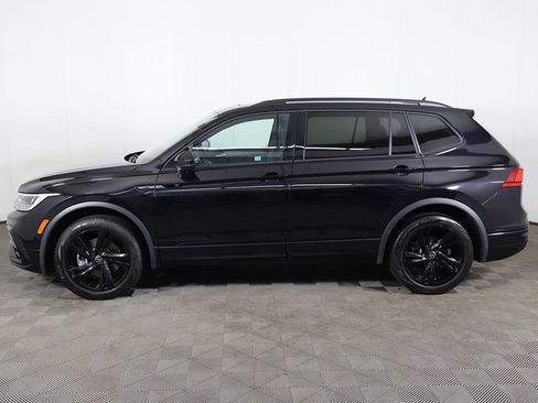 Certified 2024 Volkswagen Tiguan SE R-Line AWD/4WD image 19