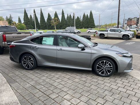 New 2026 Toyota Camry XLE w/ Premium Package AWD/4WD image 6