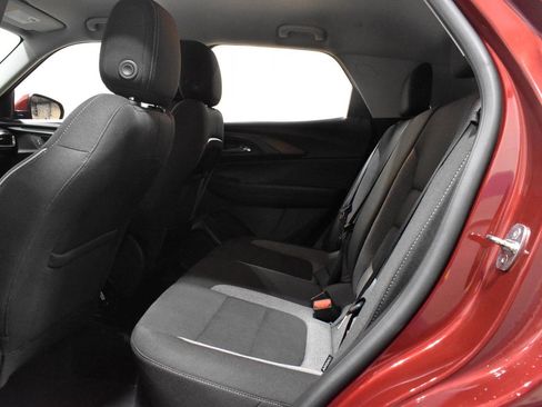 Used 2023 Chevrolet TrailBlazer LT w/ Convenience Package AWD/4WD image 8