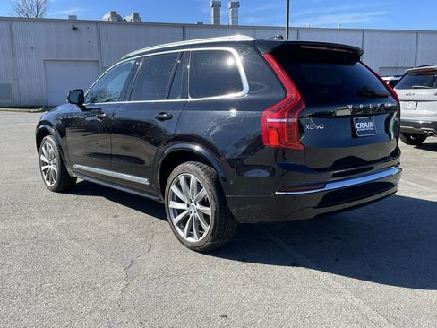 Used 2023 Volvo XC90 B6 Plus image 5