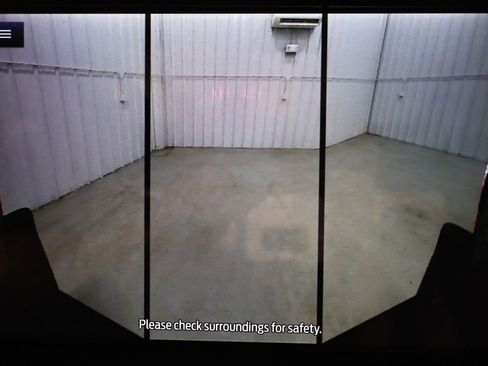 Used 2022 Ford F350 Lariat w/ Black Appearance Package image 36