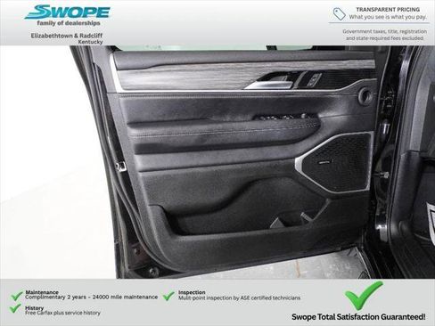 Certified 2024 Jeep Wagoneer Series III AWD/4WD image 14