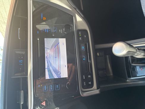 Used 2019 Toyota Corolla LE image 26