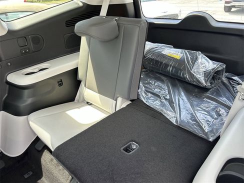 New 2026 Hyundai Ioniq 9 Limited image 21