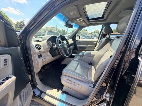 Used 2011 Honda Pilot Touring image 24