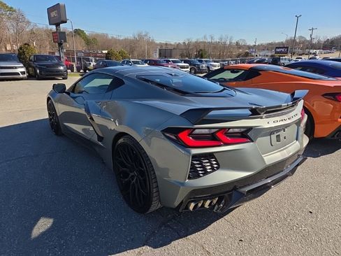Used 2022 Chevrolet Corvette Stingray Premium Cpe w/ Z51 Performance Package image 4