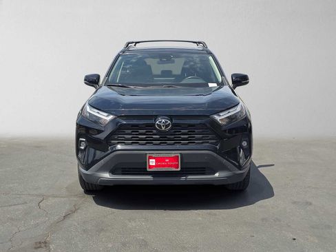 Used 2023 Toyota RAV4 XLE Premium FWD image 8