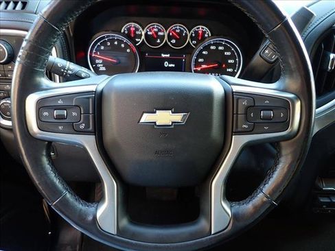 Used 2021 Chevrolet Silverado 1500 LT AWD/4WD image 10