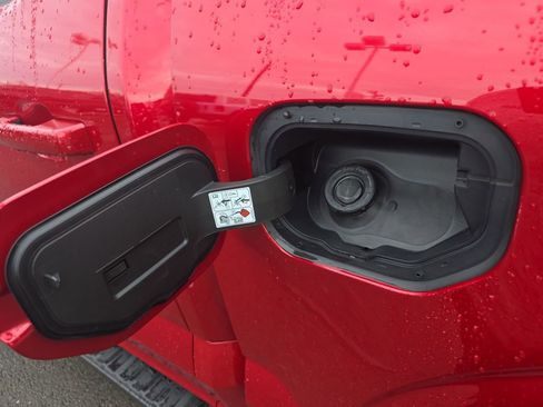 Used 2023 Ford F150 Lariat w/ Equipment Group 502A High image 13