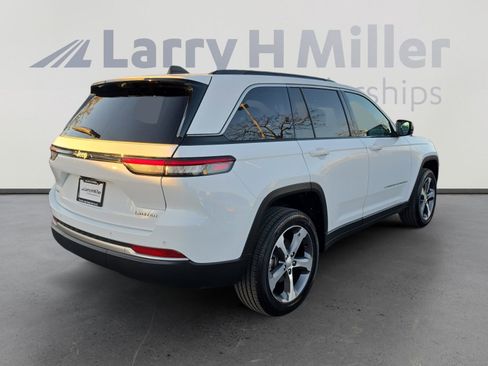 New 2026 Jeep Grand Cherokee Limited w/ Luxury Tech Group II AWD/4WD image 5