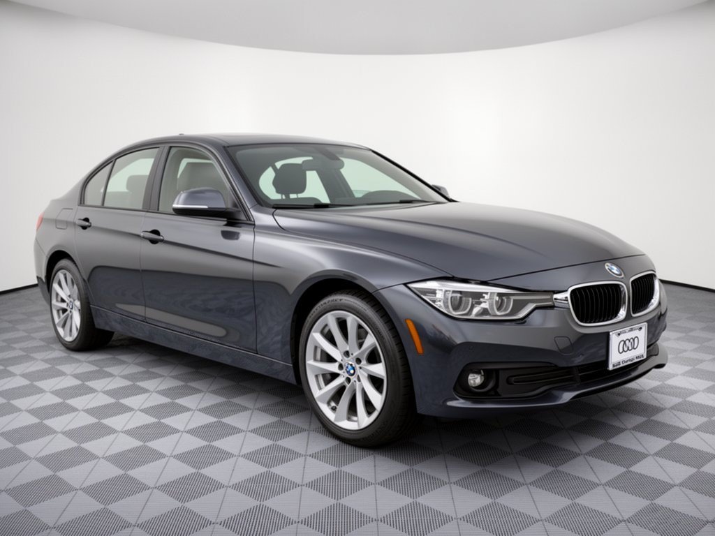 Used 2017 BMW 320i xDrive Sedan AWD/4WD image 7