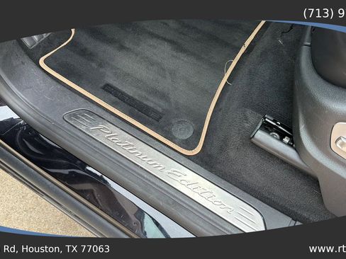 Used 2014 Porsche Cayenne image 23