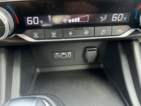 Used 2021 Nissan Sentra SV FWD image 19