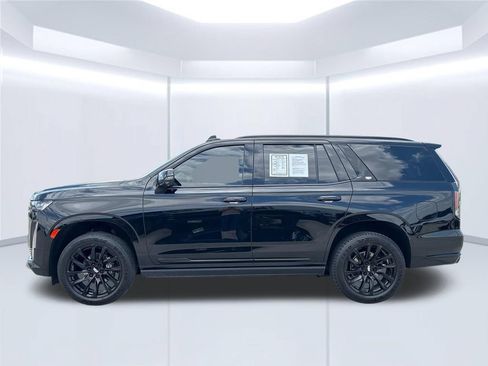 Used 2022 Cadillac Escalade Sport Platinum w/ LPO, ONYX Package AWD/4WD image 4