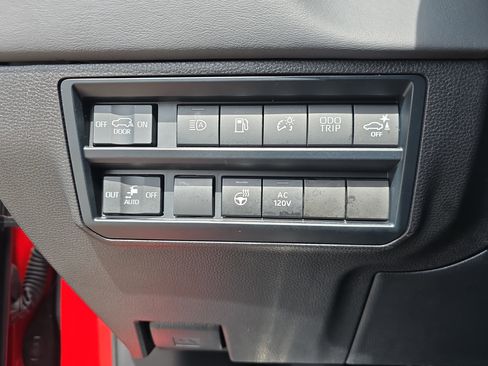 Used 2024 Toyota Sequoia Platinum image 23