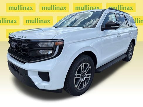 New 2026 Ford Expedition Active RWD image 17