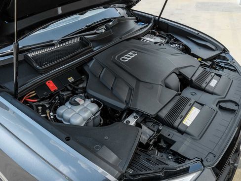 Used 2020 Audi Q8 Premium Plus w/ Premium Plus Package image 61