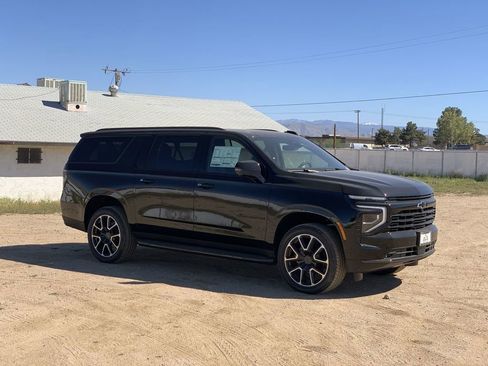 New 2026 Chevrolet Suburban RST w/ Comfort Package image 3