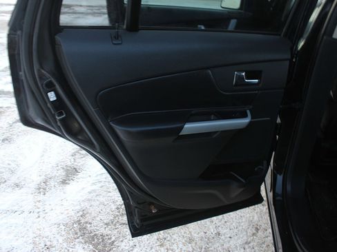 Used 2013 Ford Edge SEL image 35