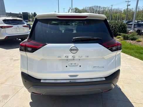 Used 2023 Nissan Rogue SV AWD/4WD image 6