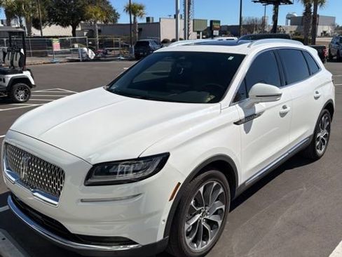 Used 2023 Lincoln Nautilus Reserve w/ Equipment Group 201A image 11