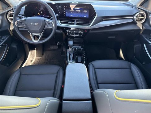 Used 2025 Chevrolet Trax ACTIV w/ Driver Confidence Package image 25