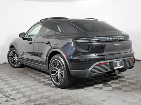 Certified 2025 Porsche Macan 4 Electric w/ Premium Package AWD/4WD image 3