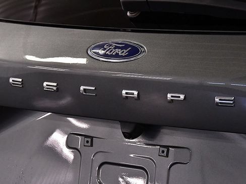 Used 2024 Ford Escape Active AWD/4WD image 12
