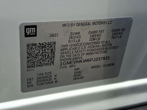 Used 2023 Chevrolet Traverse LT w/ LT Premium Package AWD/4WD image 32