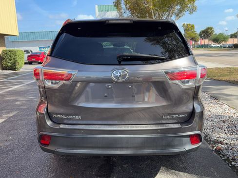 Used 2016 Toyota Highlander Limited Platinum image 5